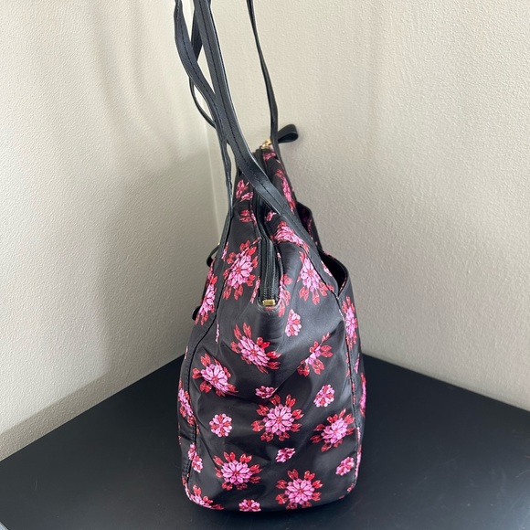 Michael Kors Kelsey Floral Printed Nylon Black Tote with Pink Design - Picture 5 of 14
